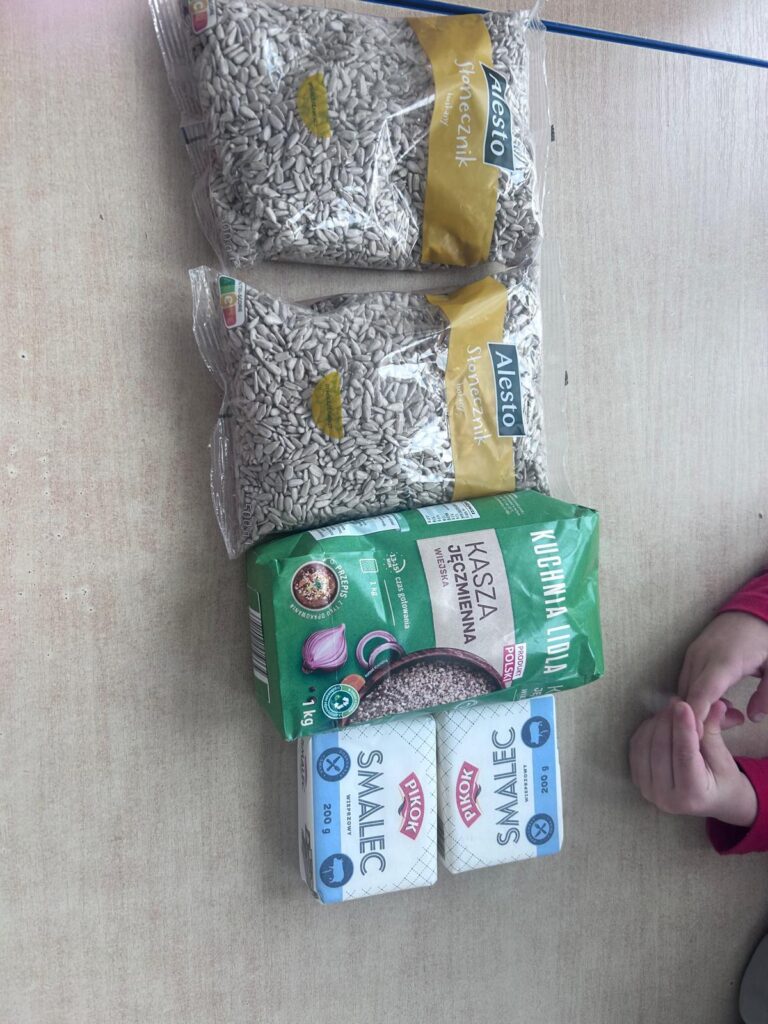 Produkty do wymieszania, na pokarm dla ptakó